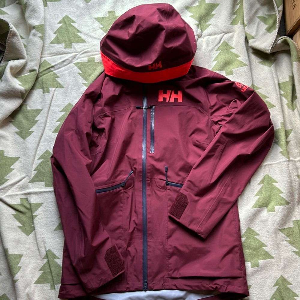 Helly Hansen Powderqueen Ski Jacket, Shell size medium